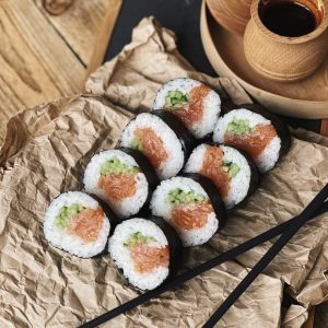maki-salmon